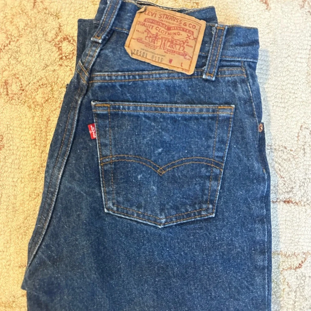 Levi's 501 Jeans Vintage Dark Wash 80s Button Fly Size 26 x 30 - Picture 4 of 10